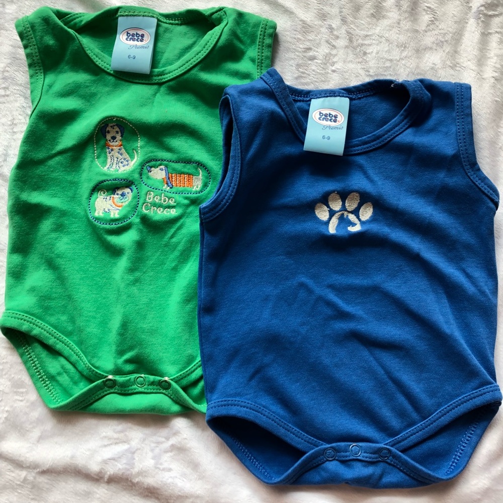Bundle of 2 sleeveless onesies, Green and Blue